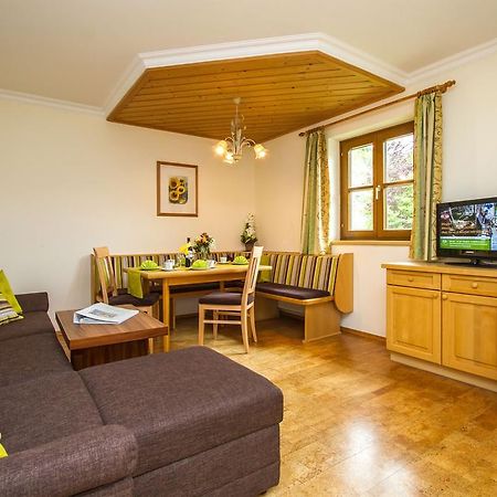 Ferienhaus Niedermoser ليوغانغ الغرفة الصورة