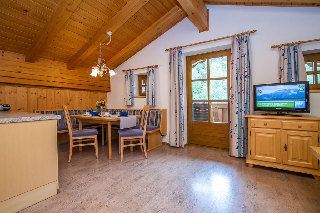 Ferienhaus Niedermoser ليوغانغ الغرفة الصورة