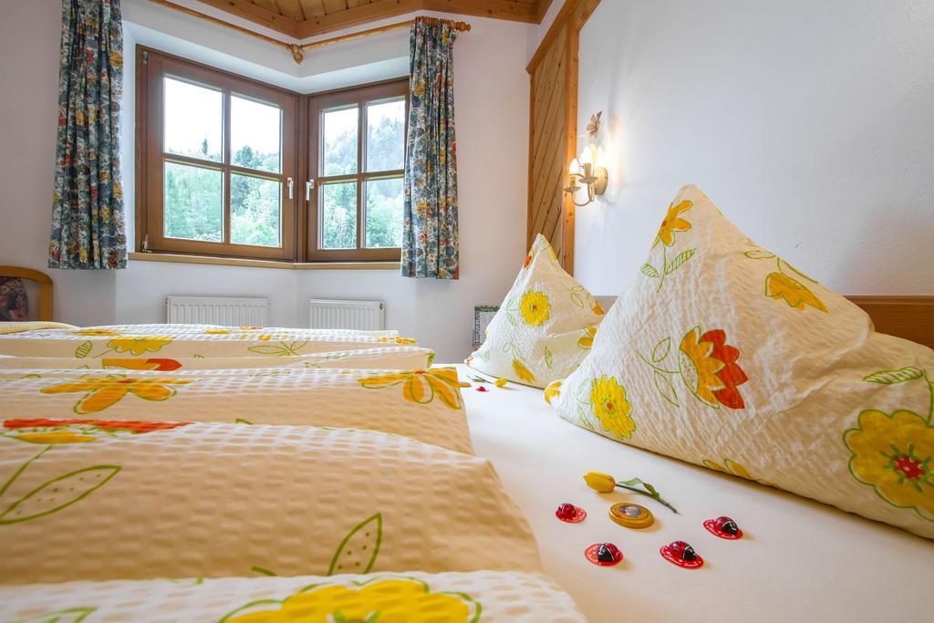 Ferienhaus Niedermoser ليوغانغ الغرفة الصورة