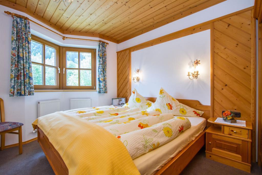 Ferienhaus Niedermoser ليوغانغ الغرفة الصورة